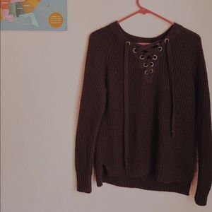Maroon Sweater/Cardigan✨